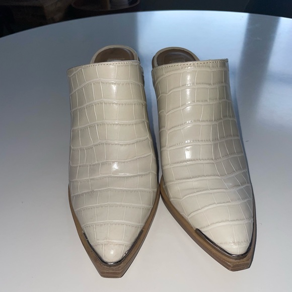 Steve Madden western slip-on bottles, size 7.5, normal wear on shoes - Picture 1 of 4